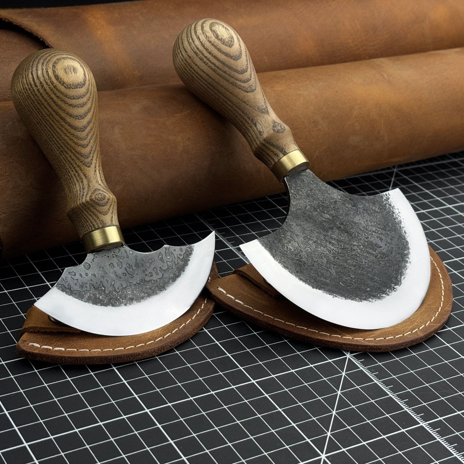 2-Piece Rounded Leather Knife Set