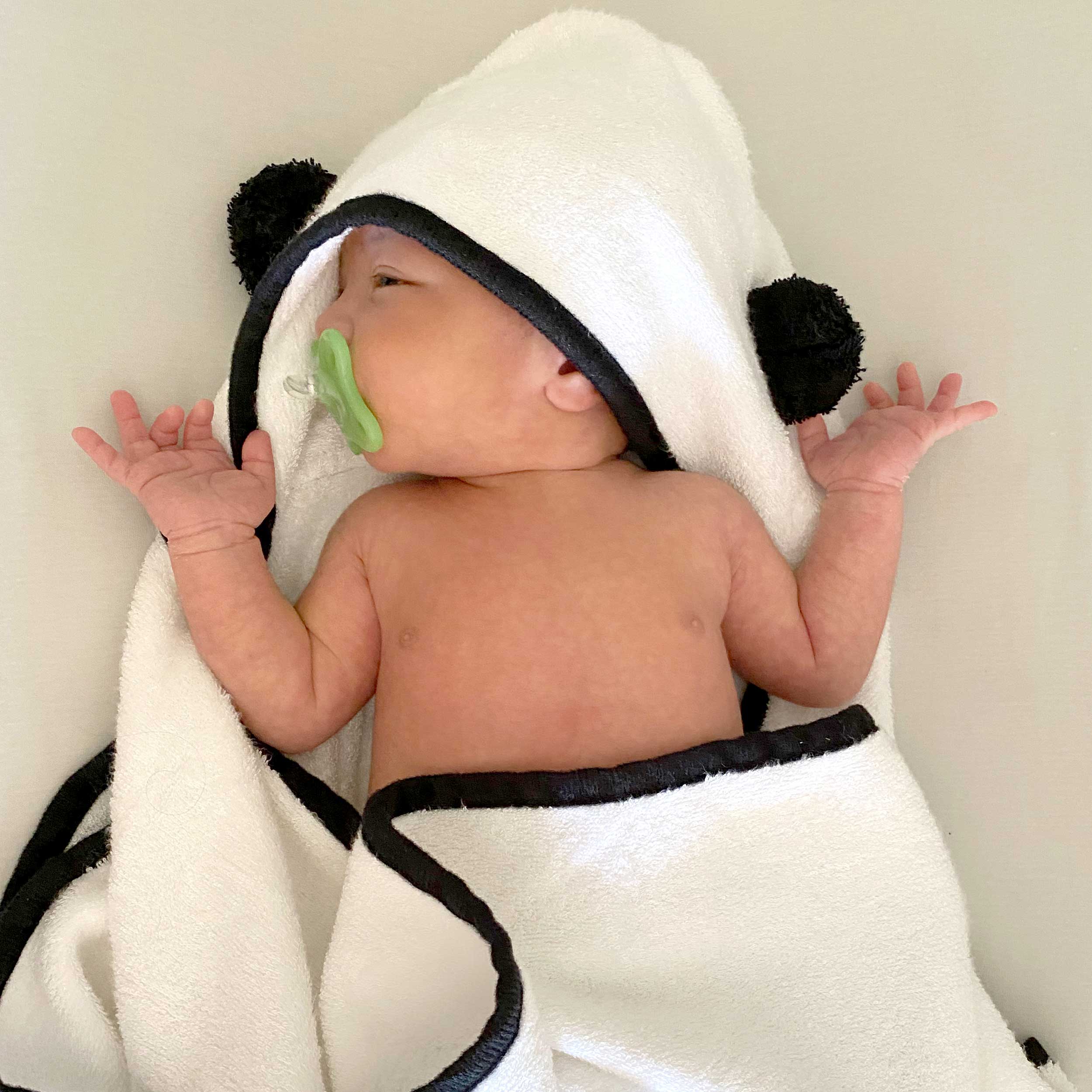 Panda Baby Bath Essentials 8pc Baby Gift Set - White/Black - Final Sale/No Returns
