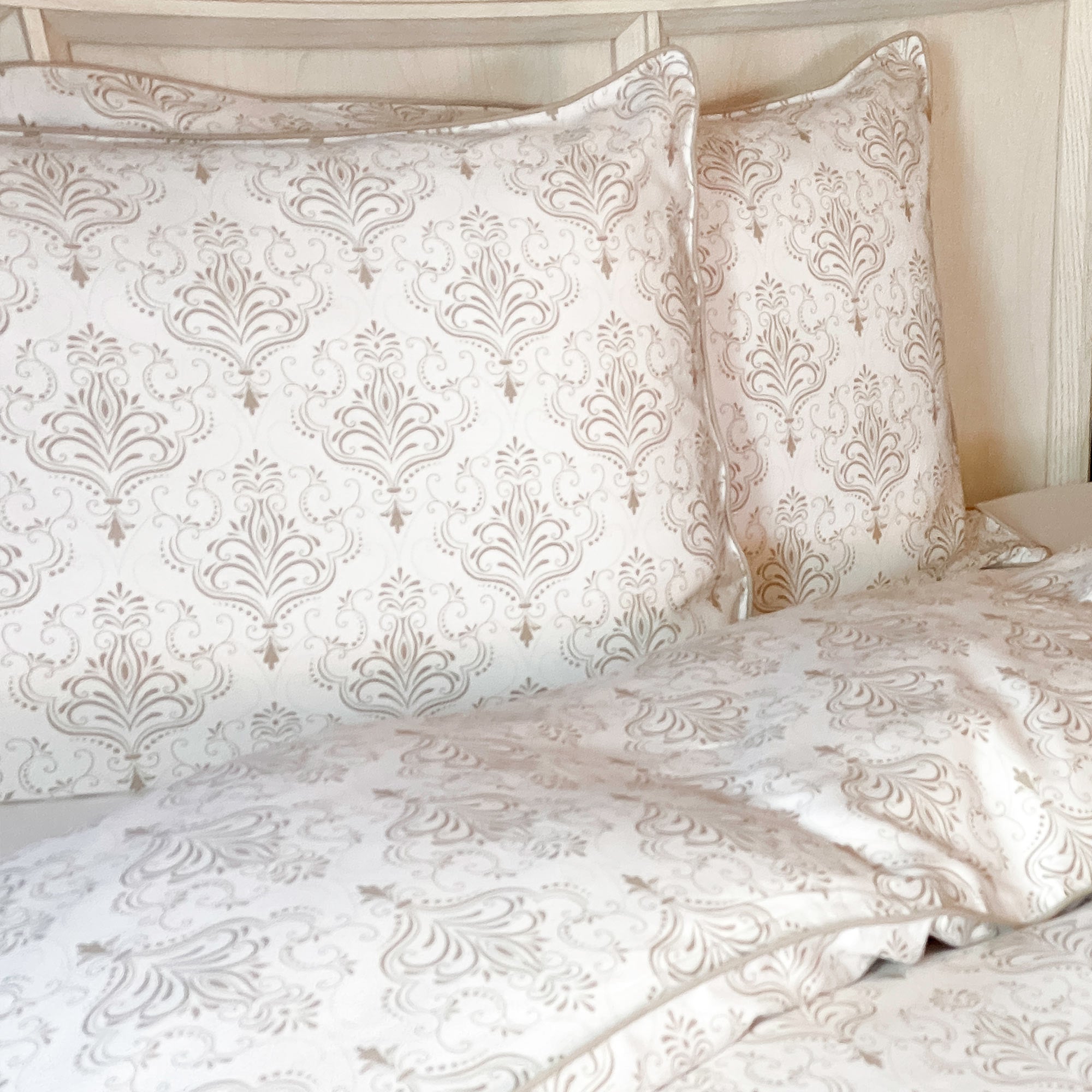 Bamboo Duvet Cover with Shams 3 Piece Set - Damask