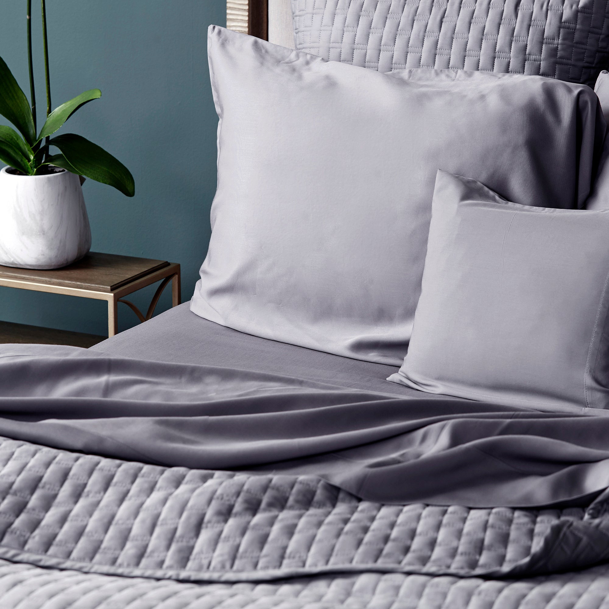 Bamboo Quilted Coverlet - Platinum
