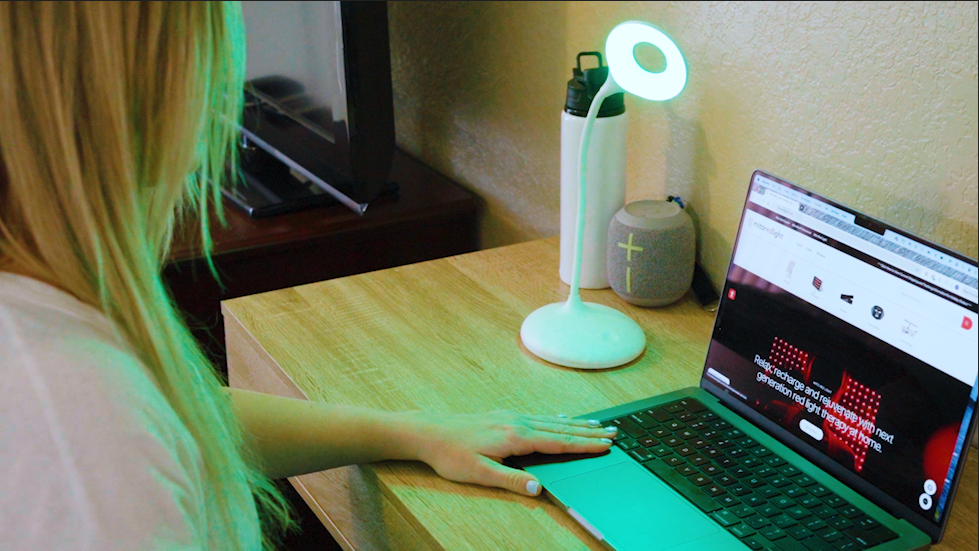 MitoGreen Desk Lamp for Migraine Relief