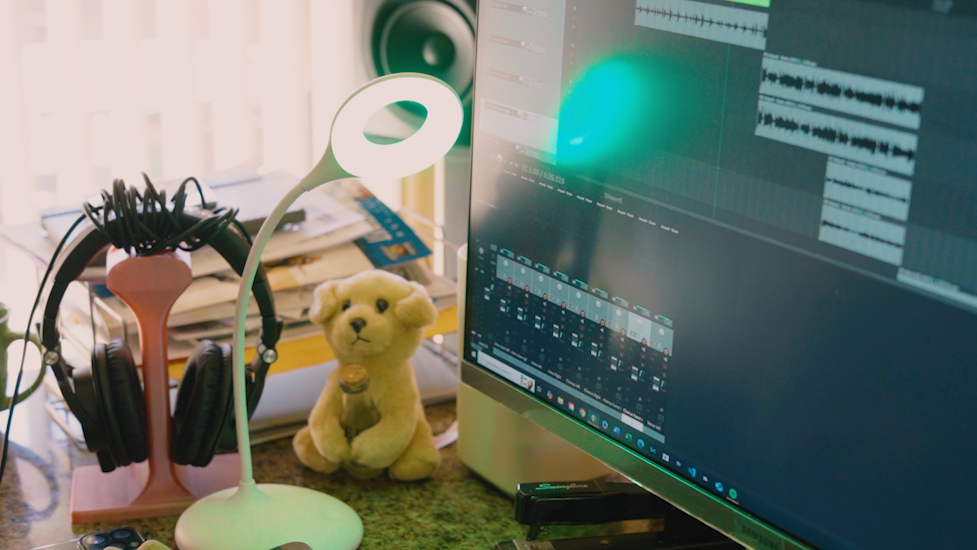 MitoGreen Desk Lamp for Migraine Relief