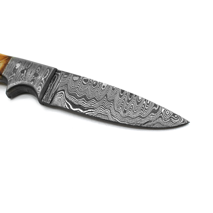 A classic all-round blade profile / Drop Point Damascus Blade TD-102