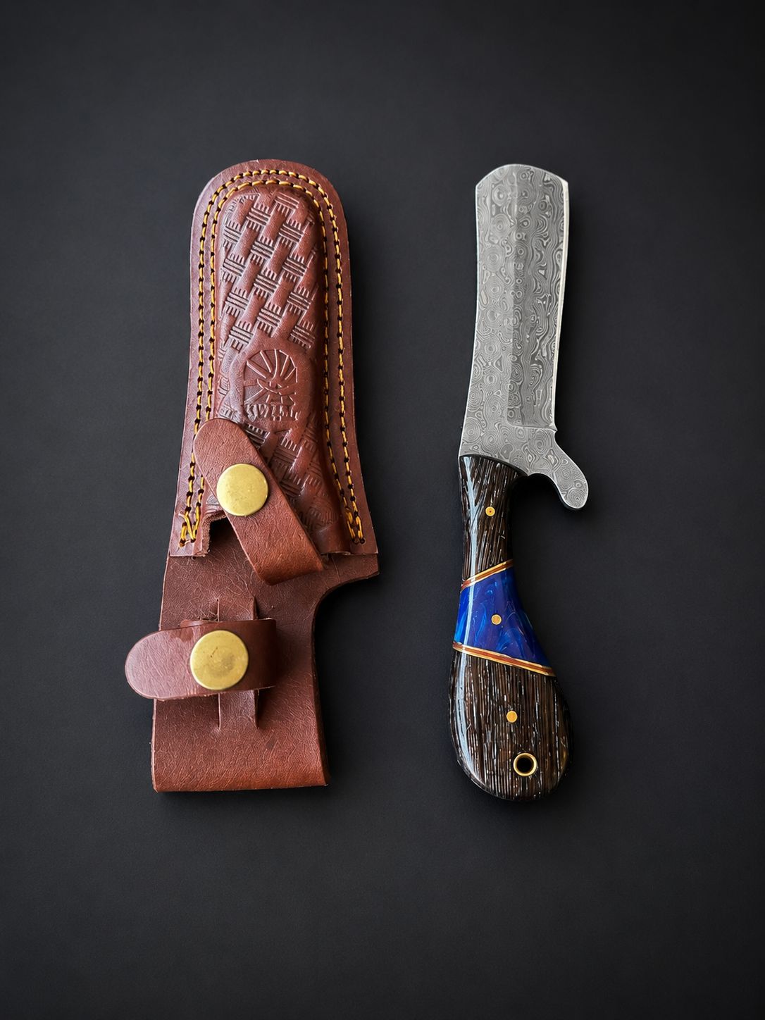 Titan "Malachite Range" Bull Cowboy Cutter | Sheepfoot Damascus Steel | Blue Inlay Wenge &amp; Malachite Handle | Engraved Western Leather Sheath TK-523