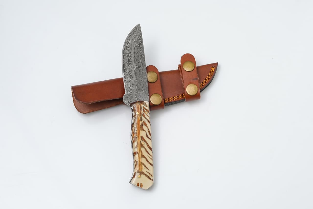 Handmade Damascus Steel Knife with Camel Bone Handle &amp; Leather Sheath - TK-426