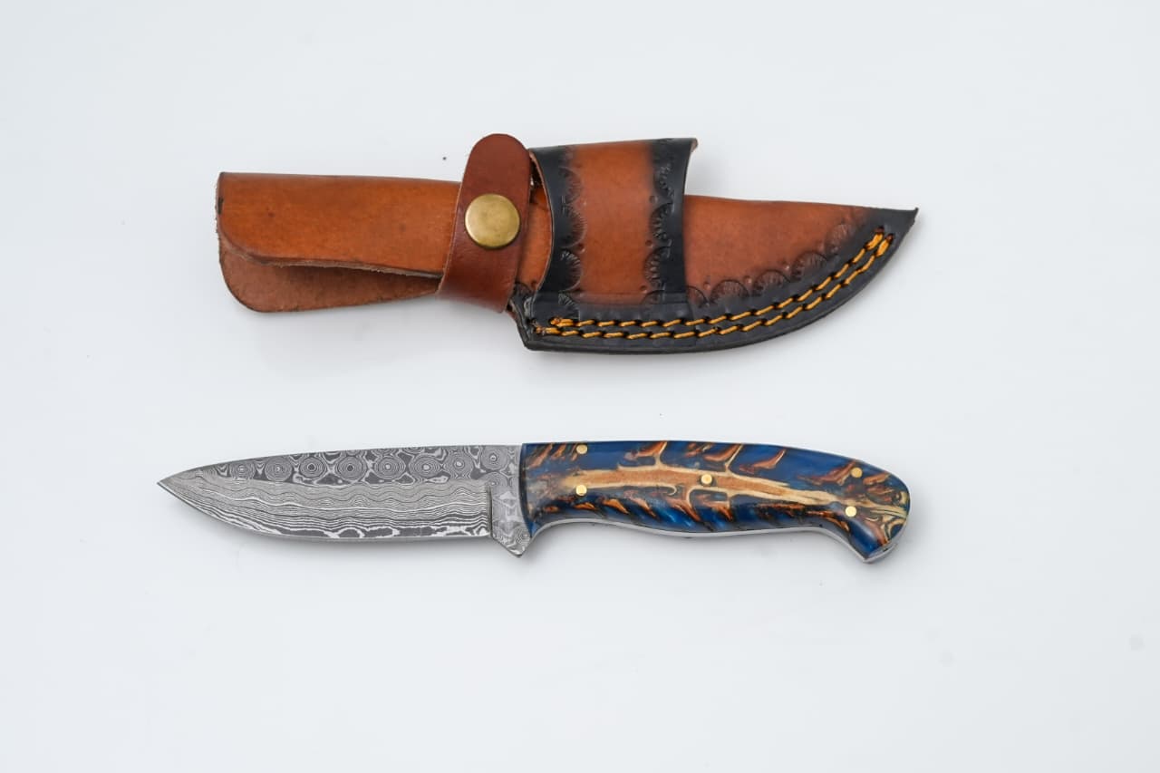 Handmade Damascus Steel Knife with Blue Pine Cone Handle &amp; Leather Sheath TK-427