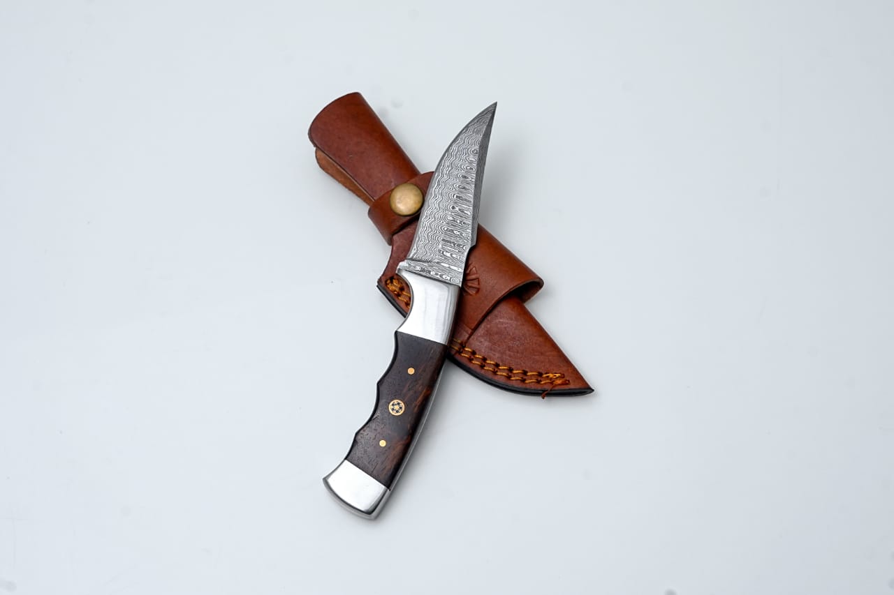 Handmade Damascus Steel Knife with Wenge Wood Handle &amp; Leather Sheath TK-429