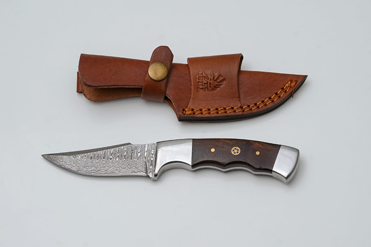 Handmade Damascus Steel Knife with Wenge Wood Handle &amp; Leather Sheath TK-429