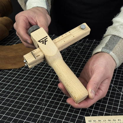 Adjustable Leather Strap &amp; Belt Cutter