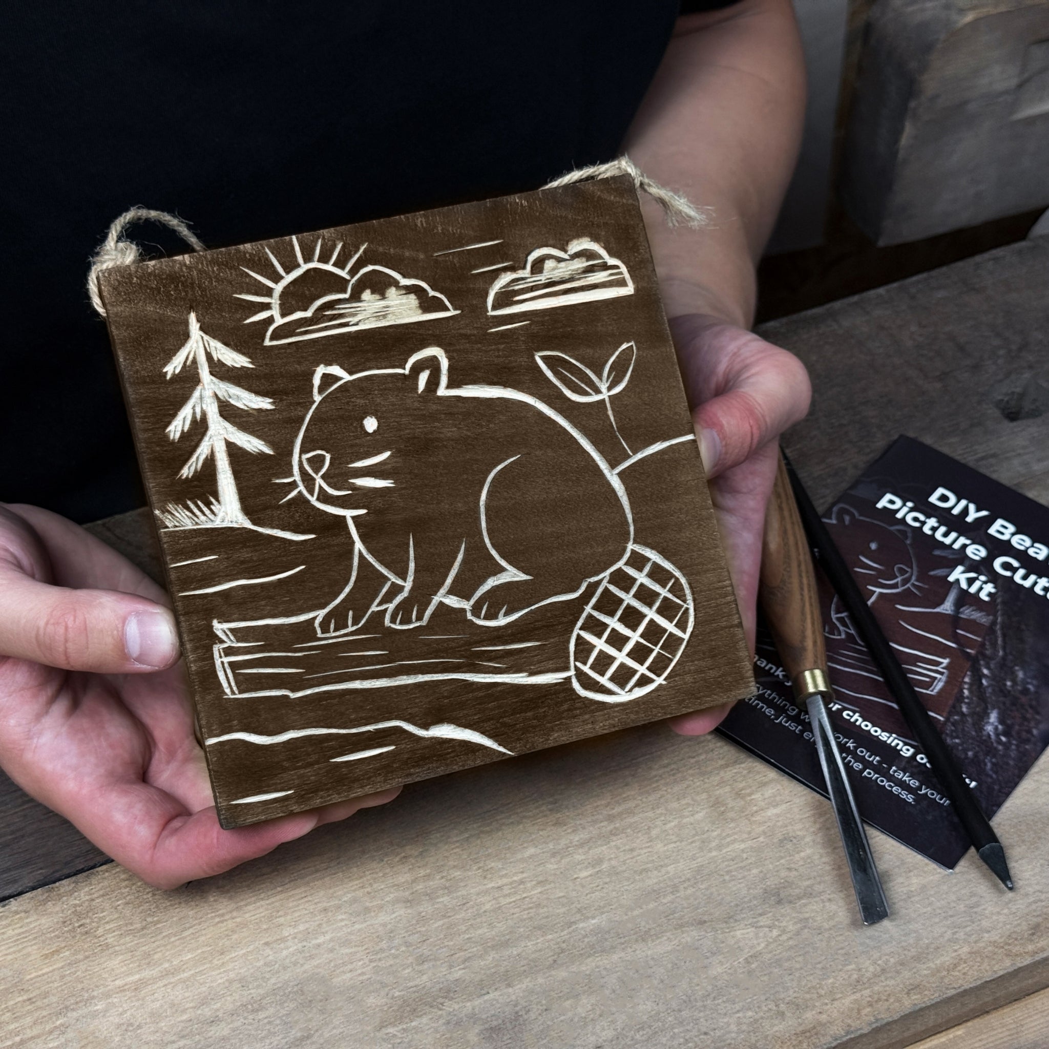 DIY Beaver Carving Kit – Wood Art Set with V-Chisel &amp; Video Guide