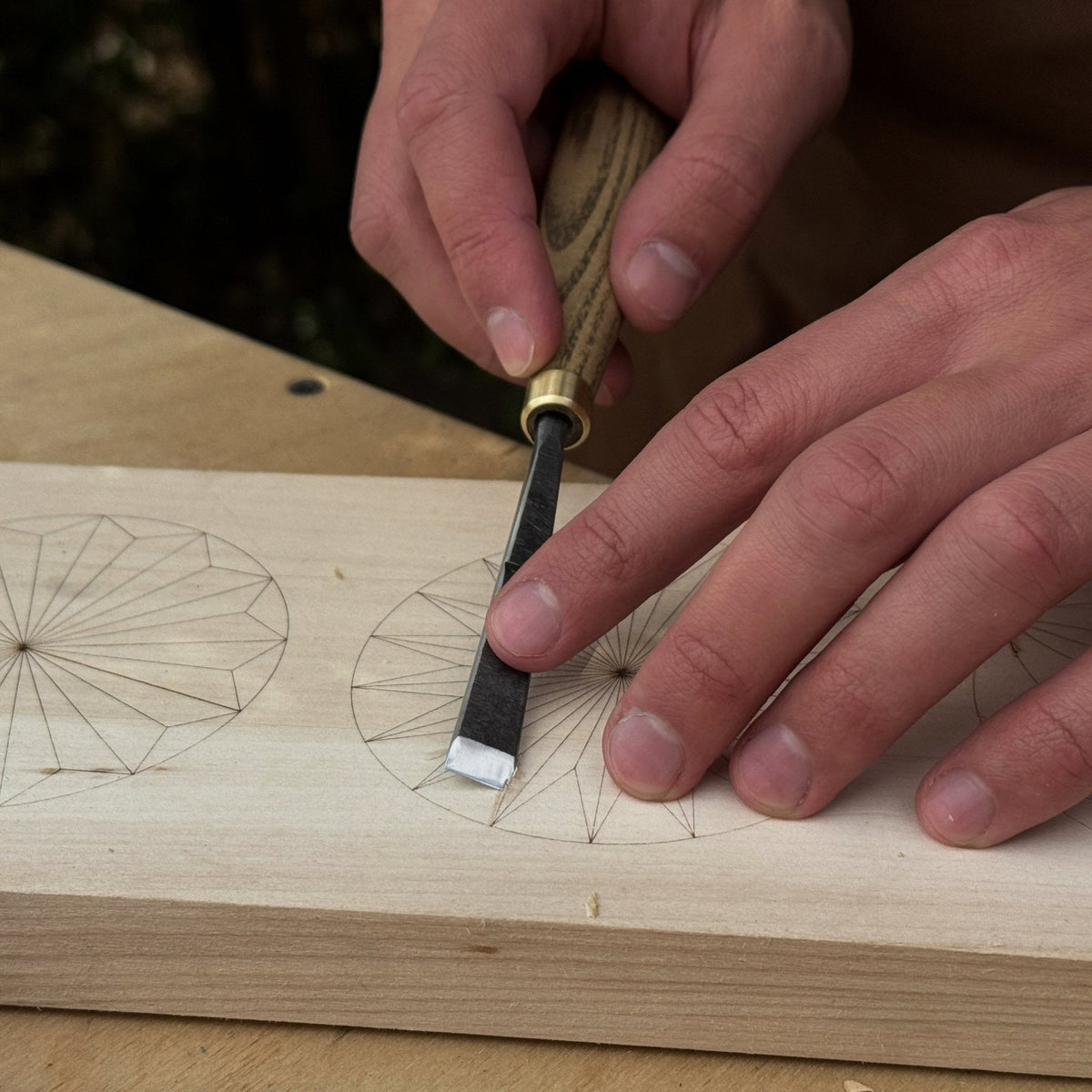 Fine Detail Carving Chisel – 10 mm (0.39 inches) Blade