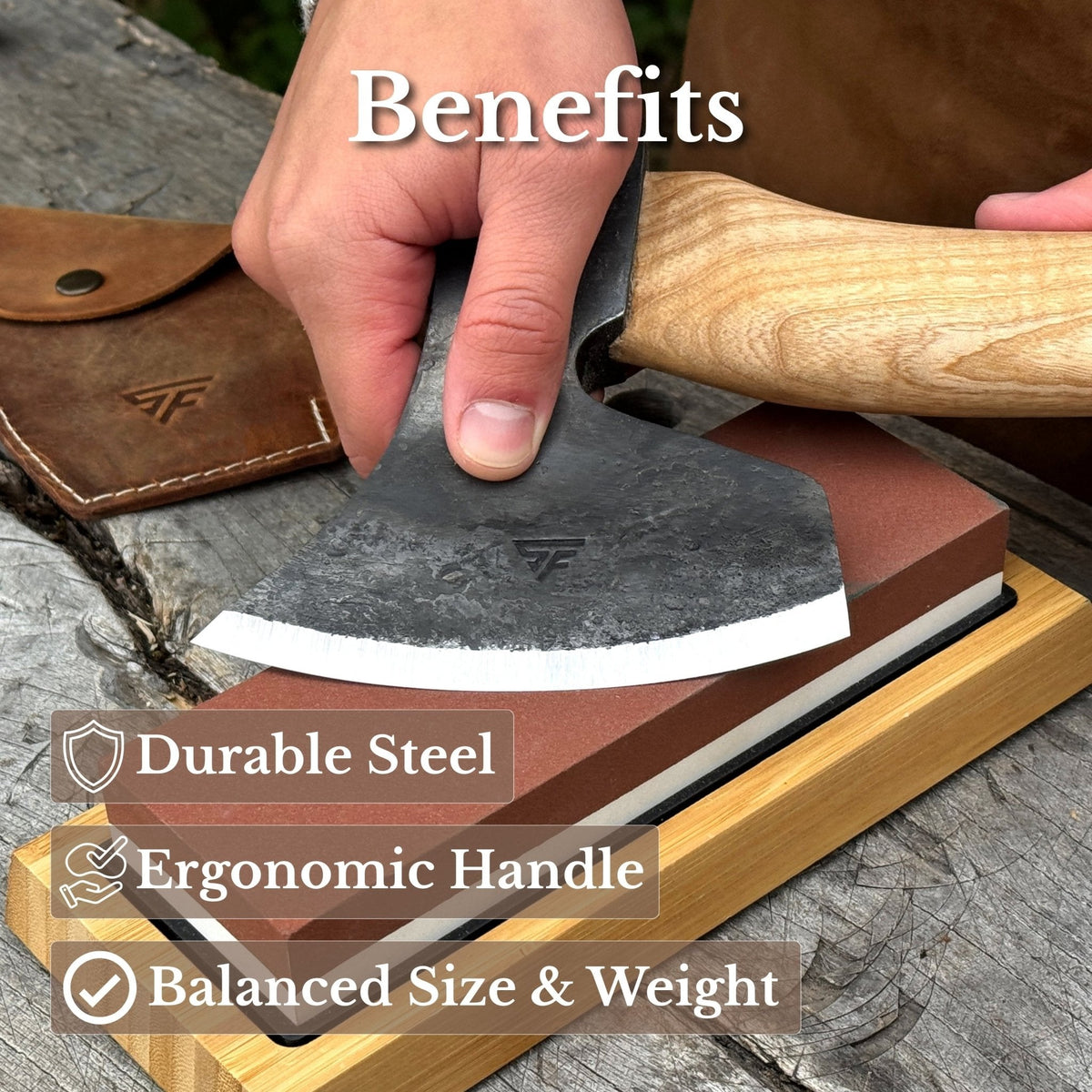 Hand-Forged Carving Axe, 1.05 kg (2.31 Ib)