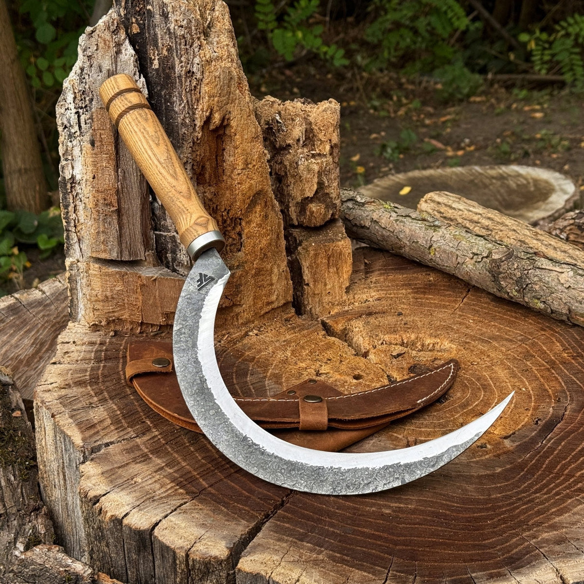 Hand-Forged Large Sickle, ⌀19 cm (7.5 inches) Blade, Leather Belt Attachment