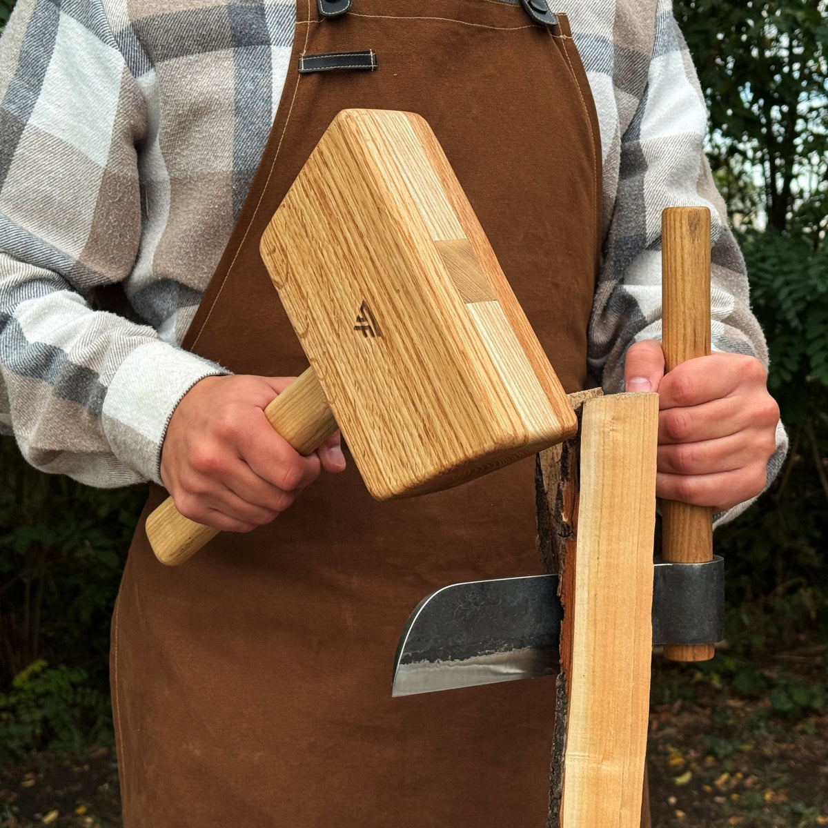Quiet 35 oz Wooden Mallet (Mallet Tool)