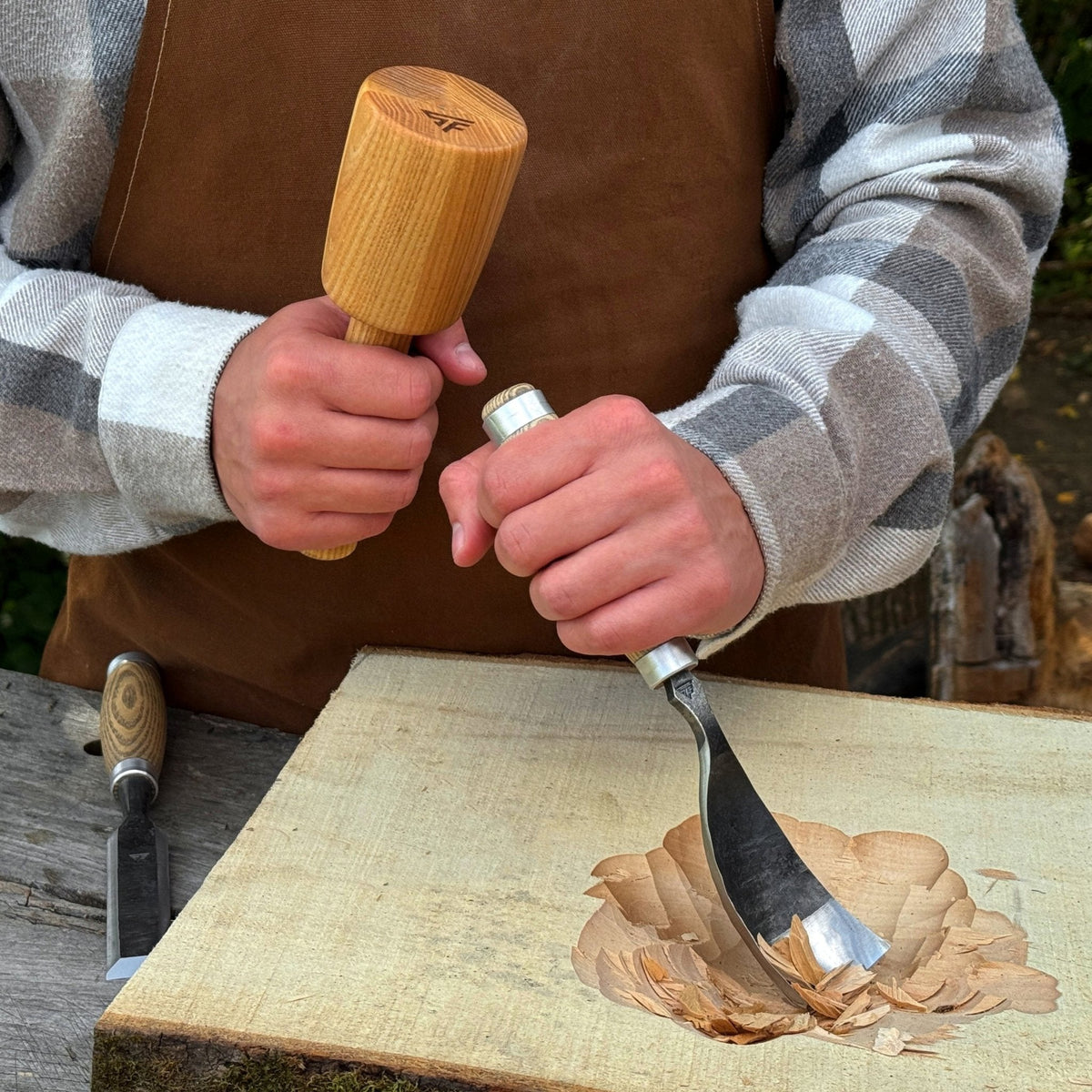 Quiet 7 oz. Wooden Mallet (Mallet Tool)