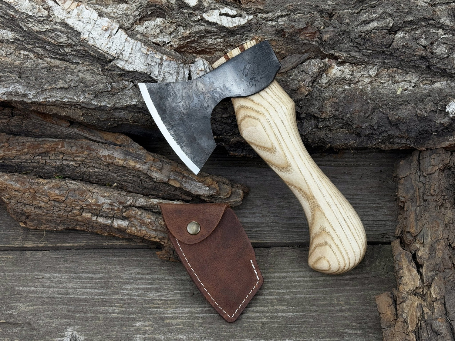 Small Carving Axe with Belt Loop, 0.47 kg (1 lb)