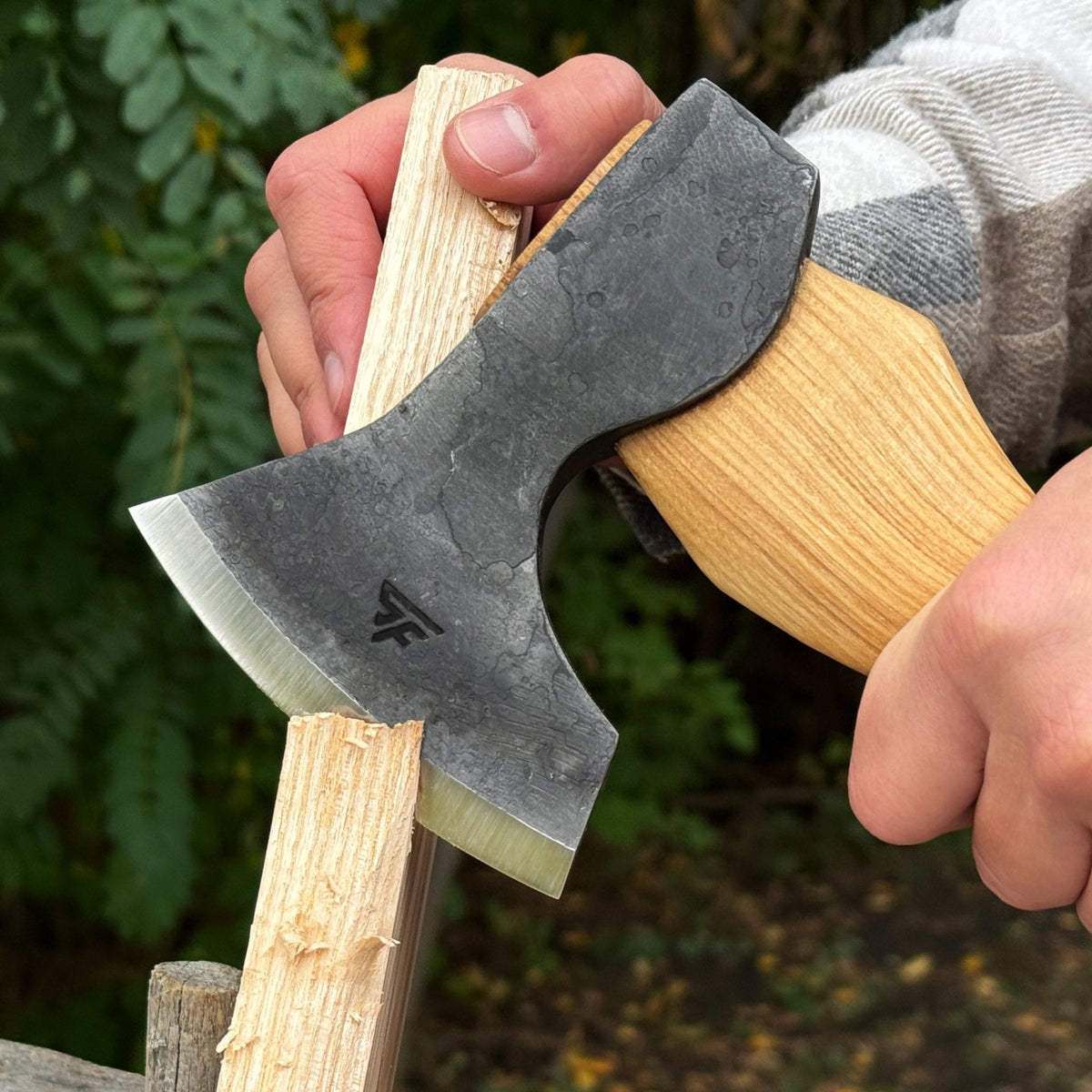 Small Carving Axe with Leather Sheath, 0.47 kg (1 lb)