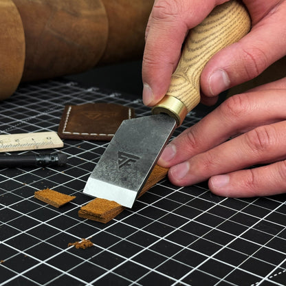Straight Leather Skiving Knife, 3 cm (1.18 inches)